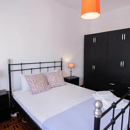 4 Bedroom In Downtown