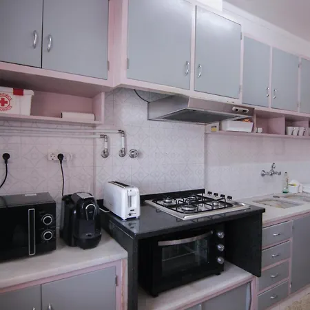 4 Bedroom In Downtown *
