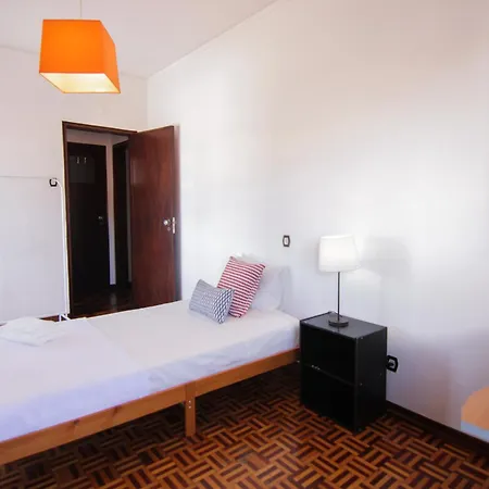 4 Bedroom In Downtown Lejlighed *