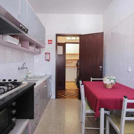 4 Bedroom In Downtown Apartment Distrikt Faro