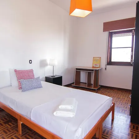 4 Bedroom In Downtown *