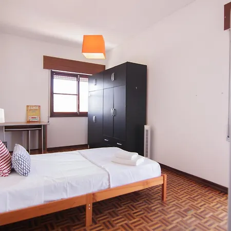 Lejlighed 4 Bedroom In Downtown Faro